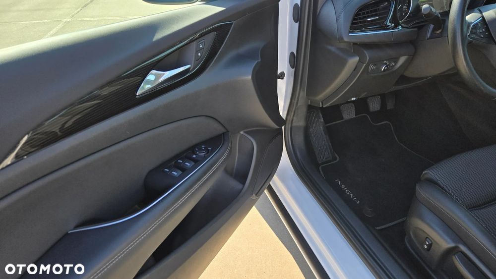 Opel Insignia 1.6 CDTI Innovation S&S - 13