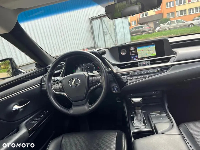 Lexus ES - 22