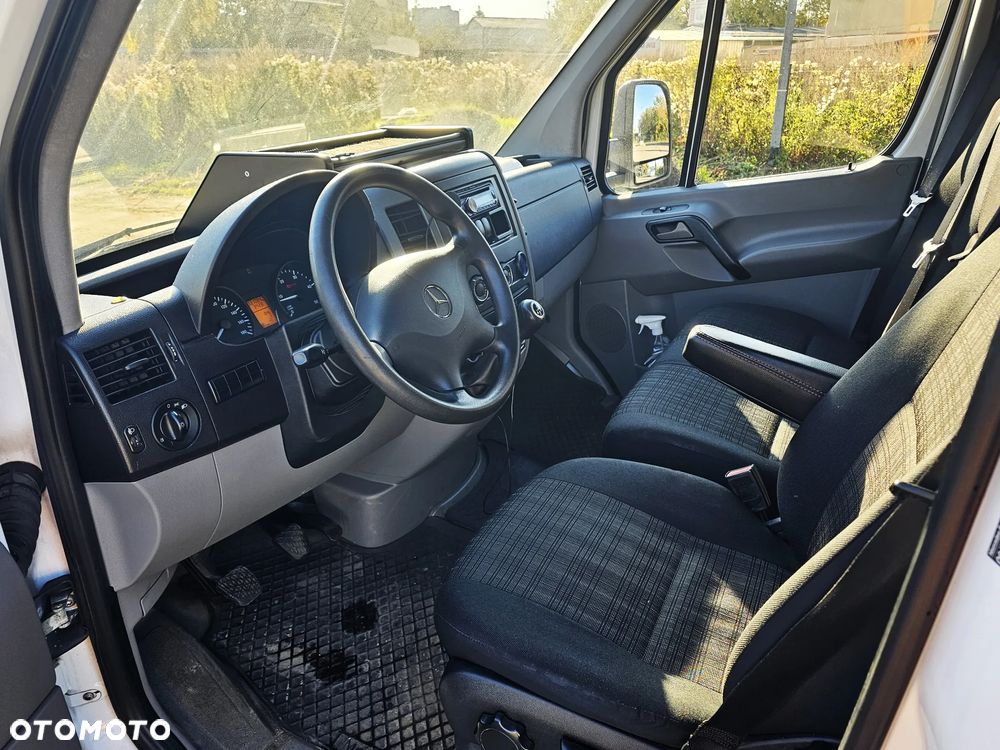 Mercedes-Benz Sprinter - 8