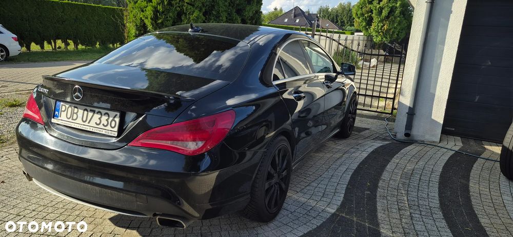 Mercedes-Benz CLA 250 7G-DCT AMG Line - 4