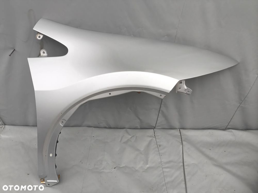 HONDA CIVIC VIII UFO BŁOTNIK PRAWY PRZEDNI