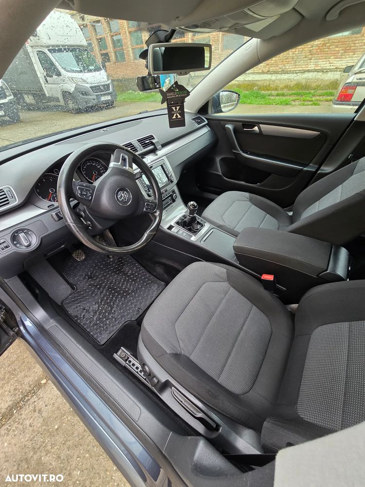 Volkswagen Passat 1.8 TSI Trendline - 5