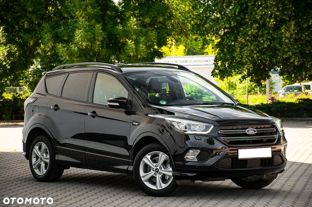 Ford Kuga 1.5 EcoBoost 2x4 ST-Line - 3