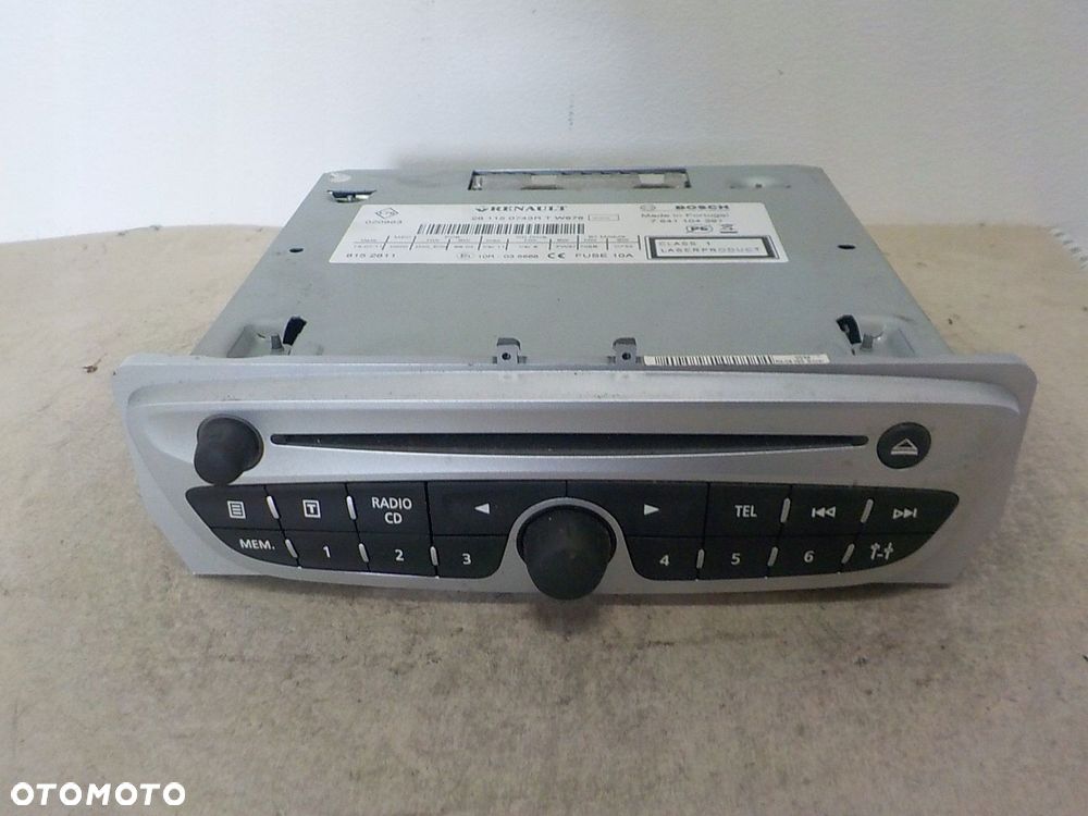 RENAULT MEGANE III RADIO FABRYCZNE KOD 281150743R - 1