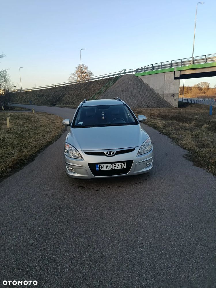 Hyundai i30 i30cw 1.6 CRDi Edition Plus - 1
