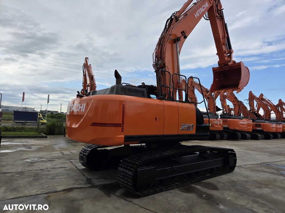 Hitachi ZX250-7, 27,6t, 2020, 6.815h, latime 2,99m, cupa NOUA 1,55mc, lant si papuci NOI, inst picon si inst rotire pe brate, camera spate, camere laterale, gresare automata, ad sapare 7m, ridica 15t, consum 13,1l/h, revizii facute, leasing 4ani-99.000 Eur+t - 2