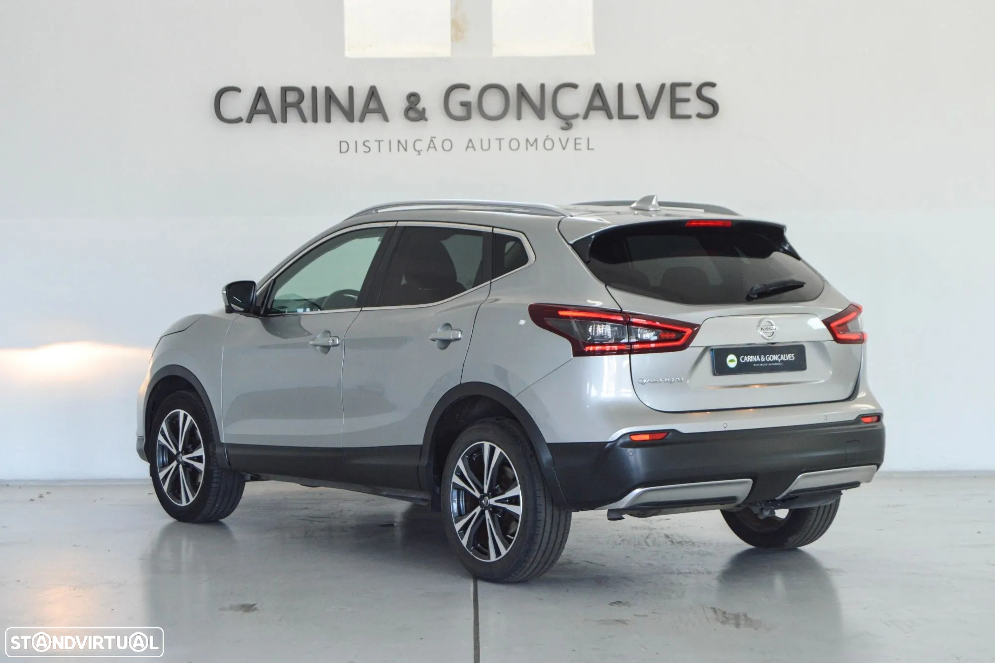 Nissan Qashqai 1.5 dCi N-Connecta J18 - 17