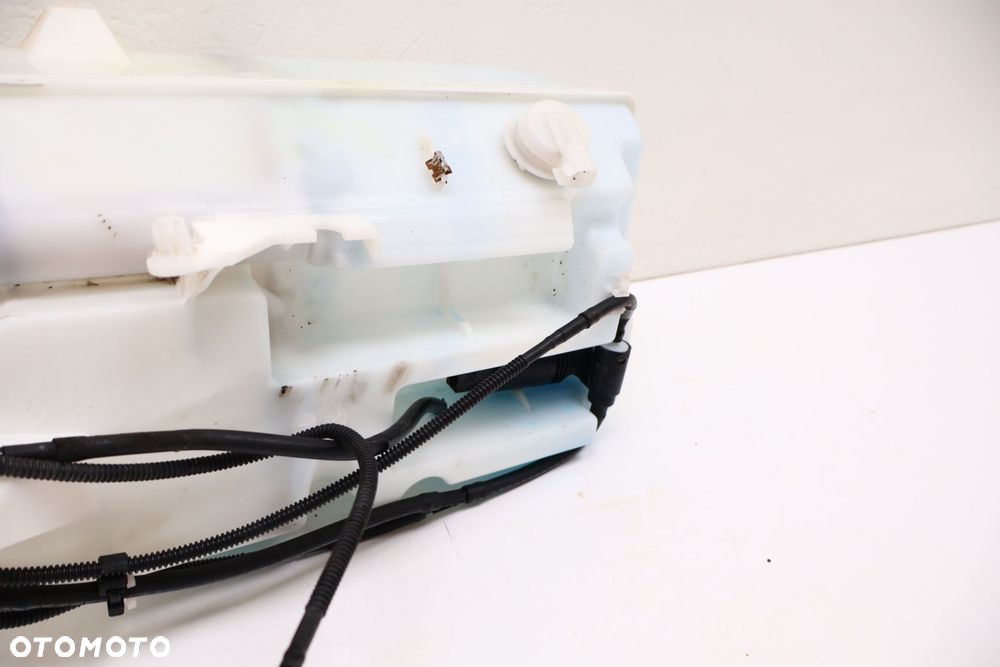 VOLVO XC60 I LIFT ZBIORNICZEK SPRYSKIWACZY 30753424, 30753425 - 3