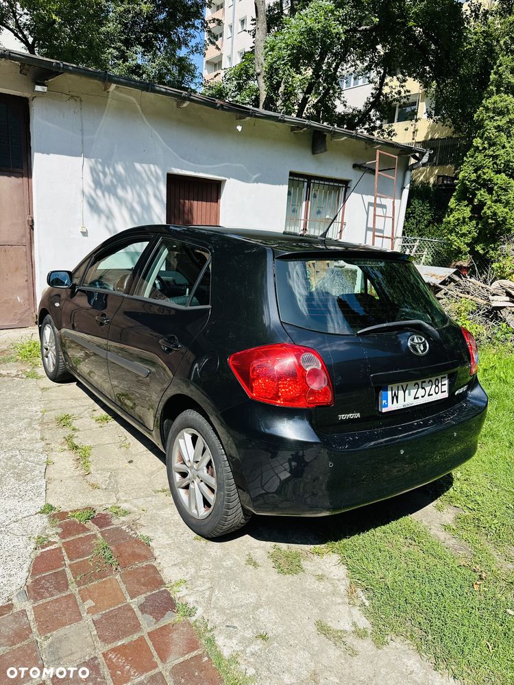 Toyota Auris 1.4 D-4D Premium - 1