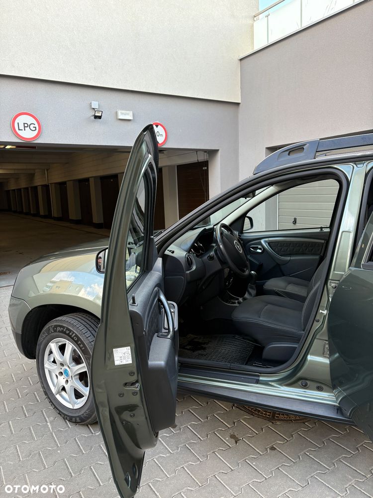 Dacia Duster 1.6 Laureate Euro5 - 3