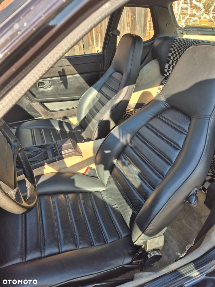 Porsche 924 Standard - 12