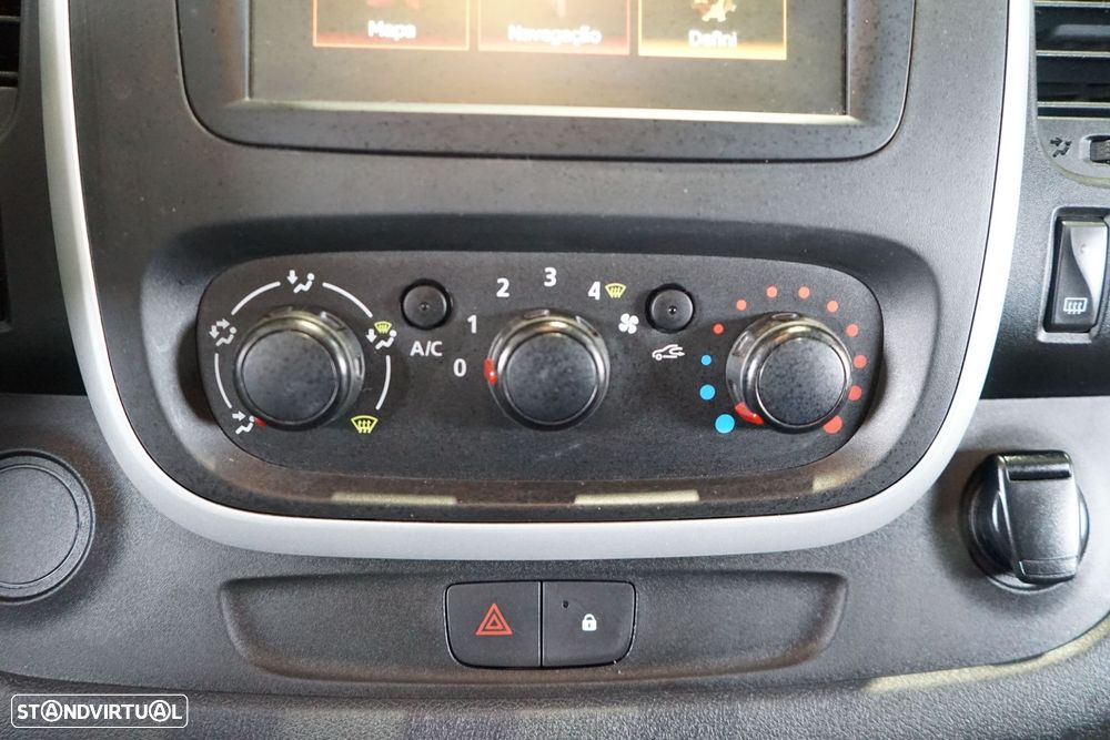 Renault Trafic 1.6 dCi L2H1 1.2T - 27