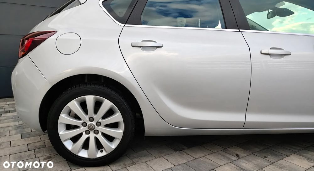 Opel Astra - 10