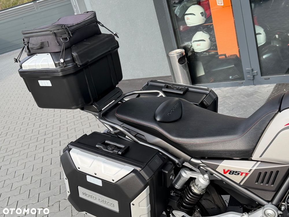 Moto Guzzi V85 - 14