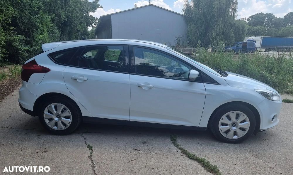 Ford Focus 1.6 TDCI DPF Trend - 9