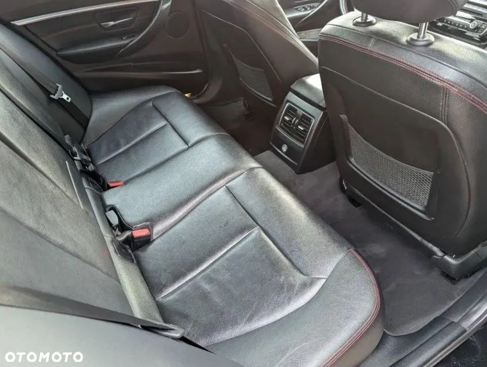BMW Seria 3 330i GPF Sport Line Shadow - 22