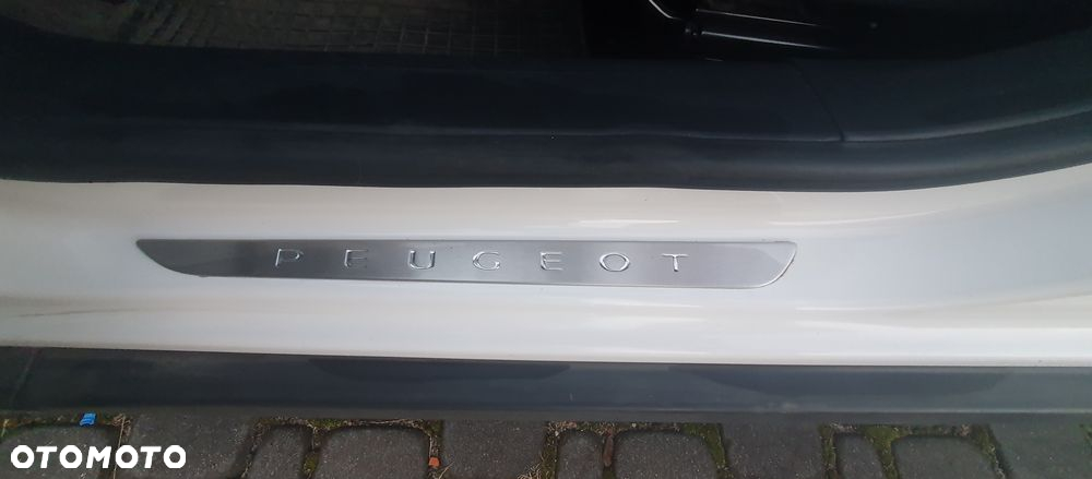 Peugeot 2008 - 3