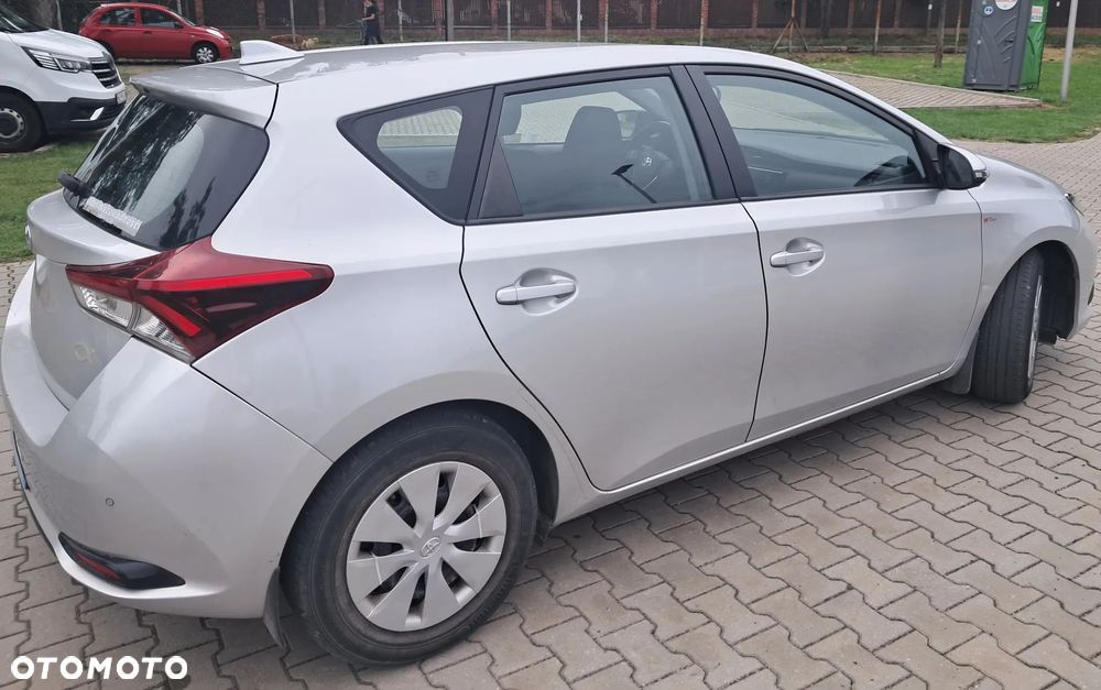 Toyota Auris 1.33 VVT-i Active - 9