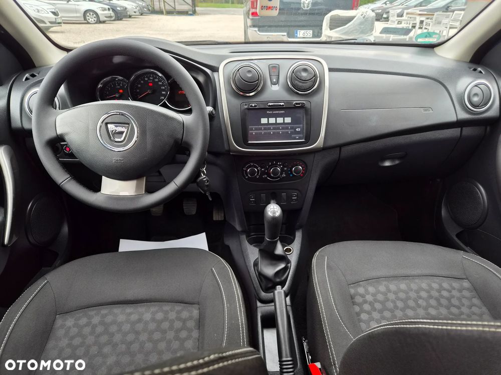 Dacia Sandero - 8