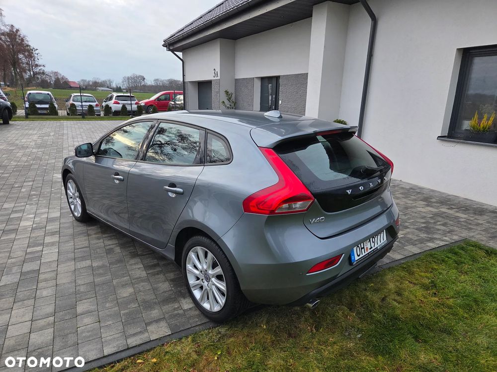 Volvo V40 D3 You - 7
