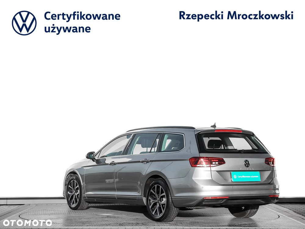 Volkswagen Passat 2.0 TDI Business DSG - 7