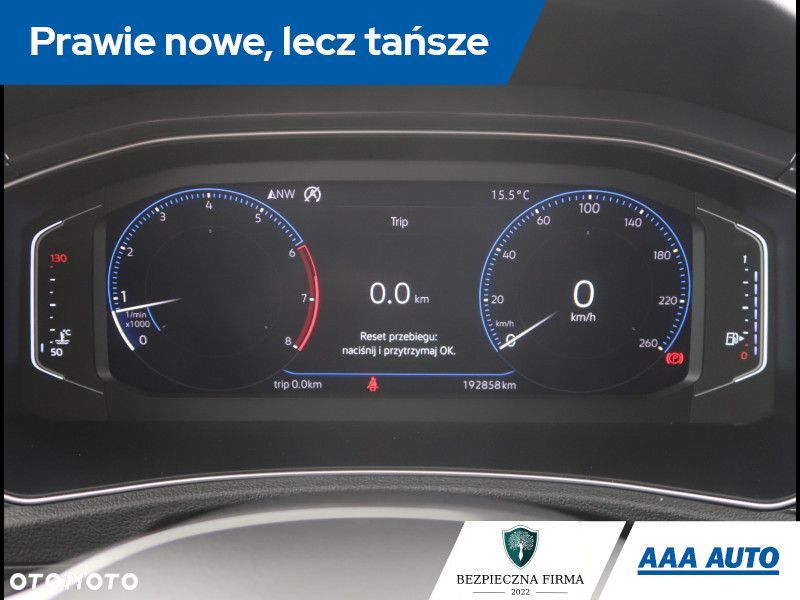 Volkswagen T-Roc - 12