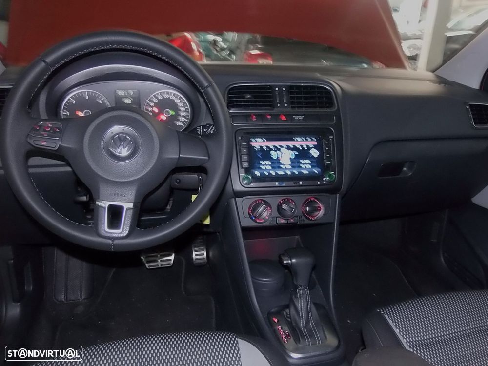 VW Polo 1.6 TDI Trendline DSG - 34