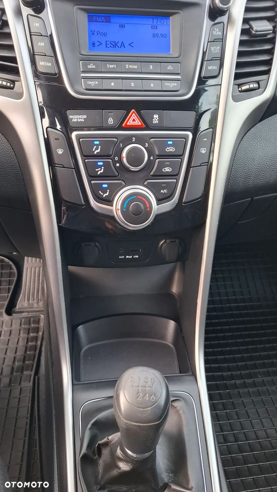 Hyundai i30 i30cw 1.4 Advantage - 17
