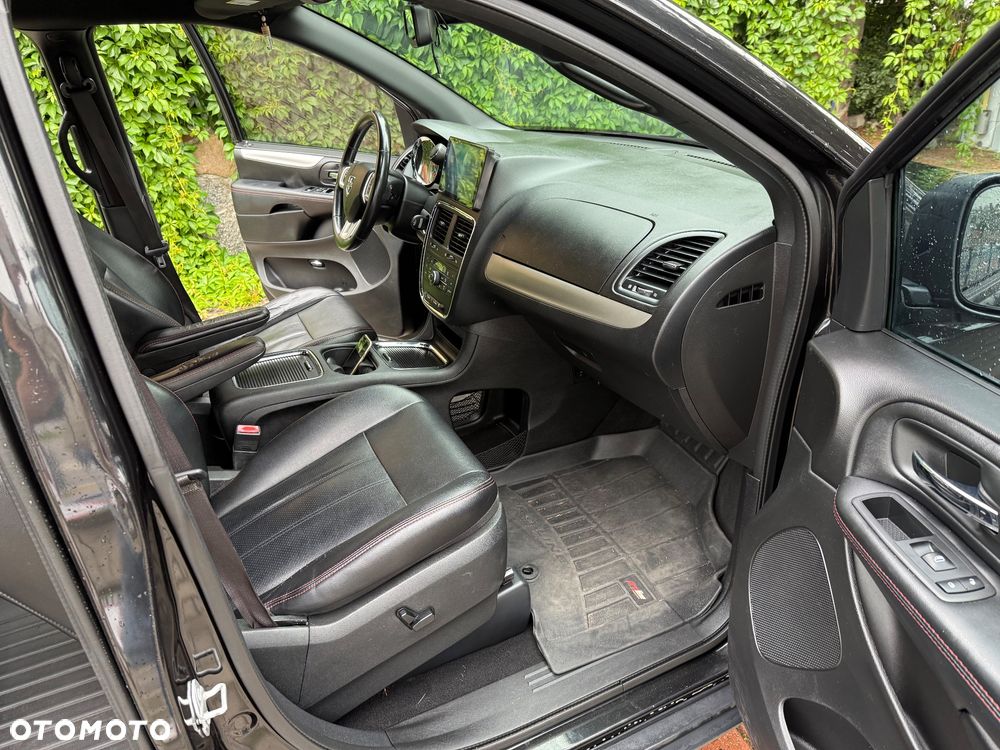 Dodge Grand Caravan 3.6 Express - 11