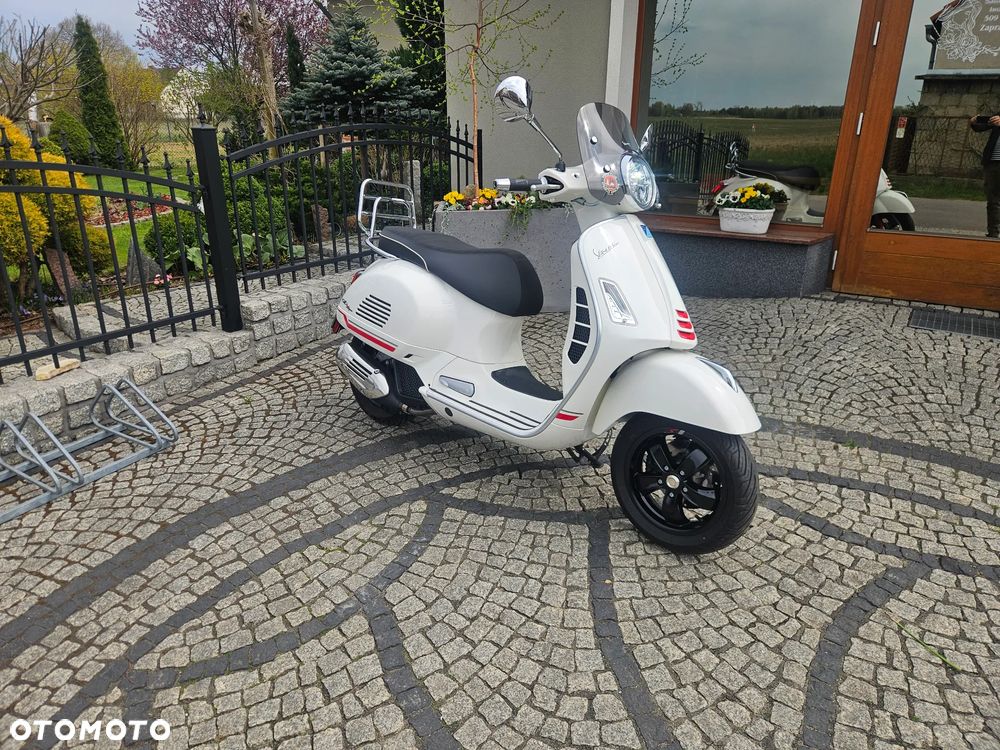 Vespa GTS - 1