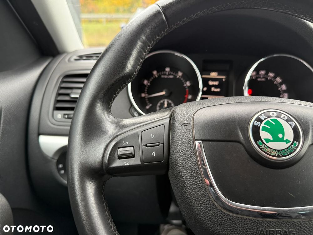Skoda Yeti 1.8 TSI 4x4 L&K - 29