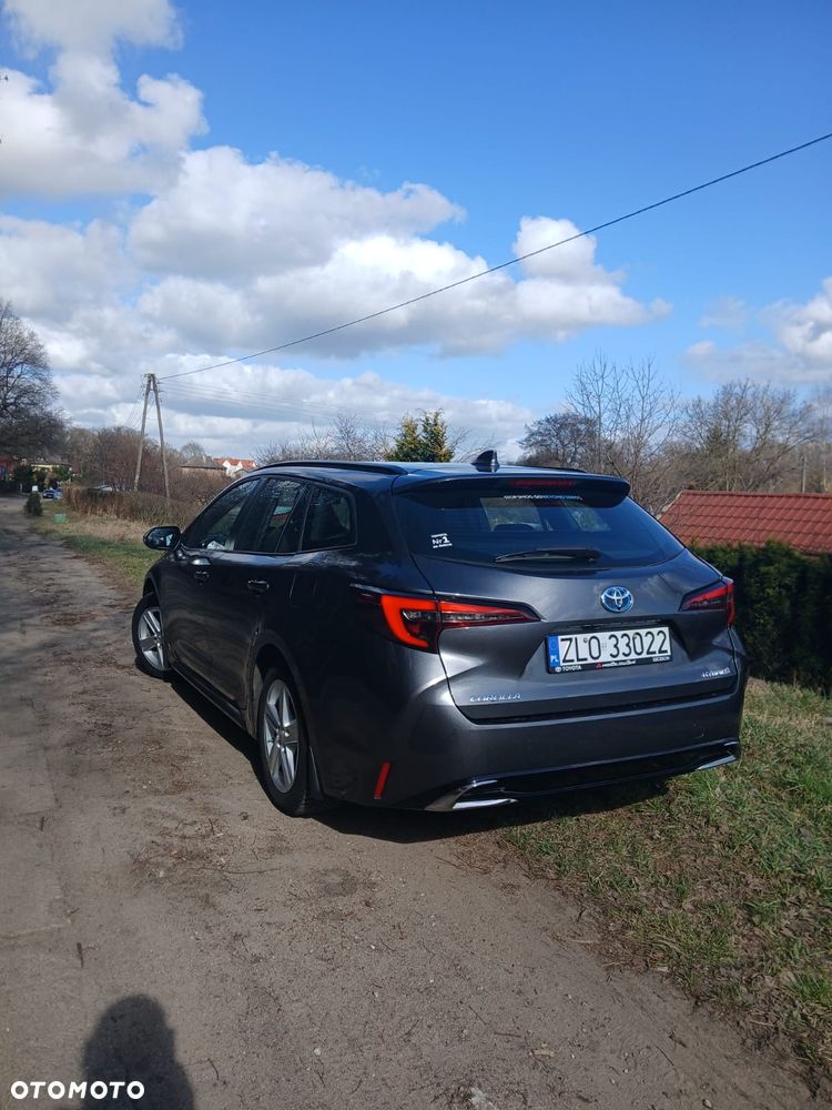 Toyota Corolla 2.0 Hybrid Comfort - 3