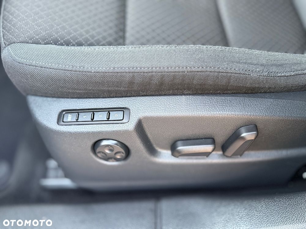 Skoda Superb 2.0 TDI DSG Exclusive - 26