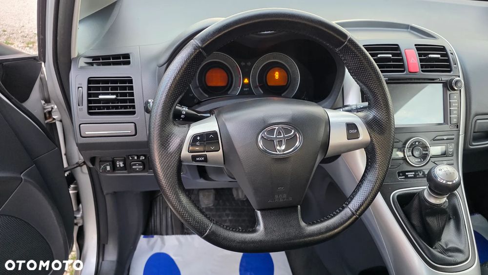 Toyota Auris 1.33 Dual-VVT-i Life Plus - 15