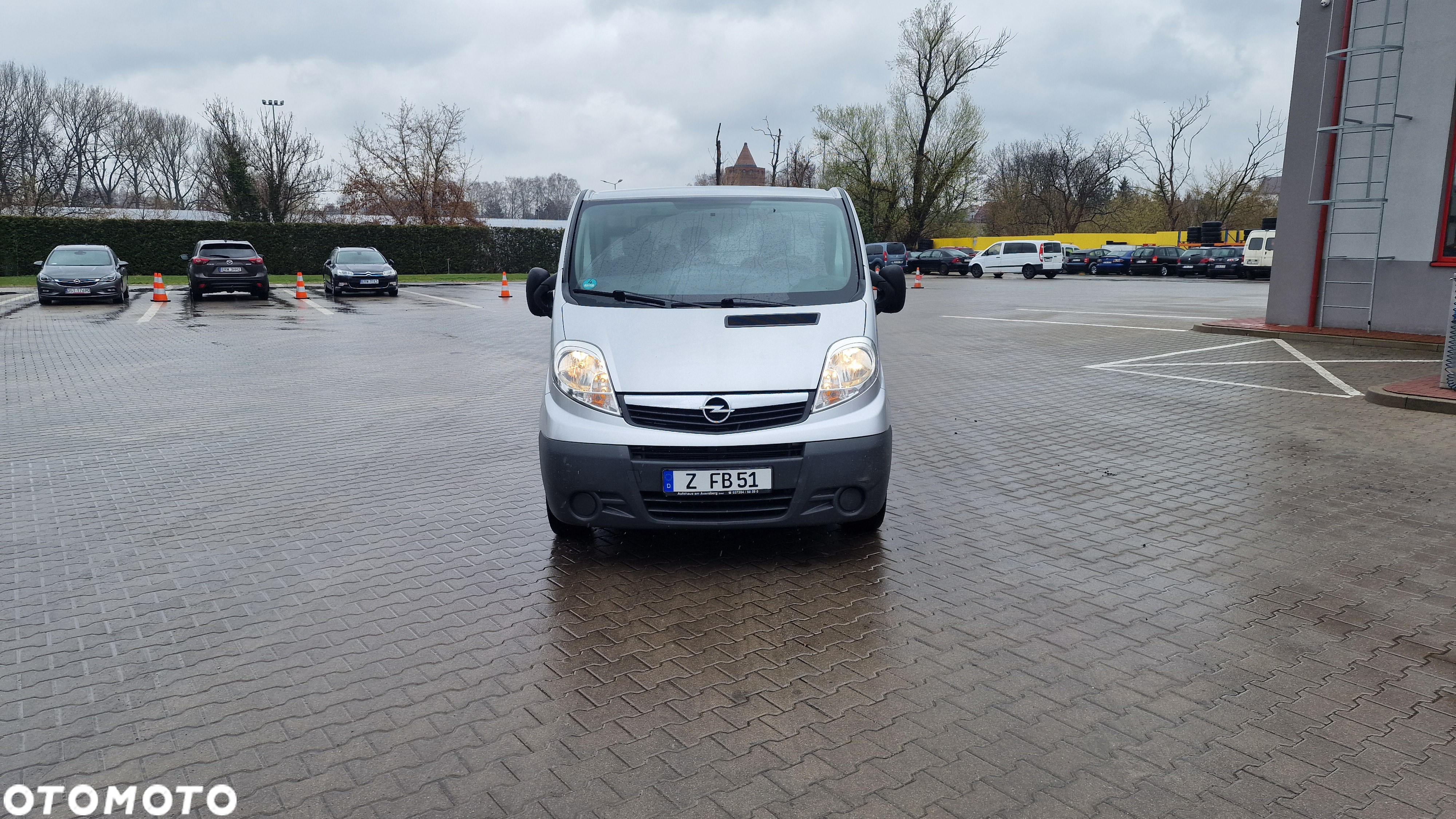 Opel Vivaro - 9
