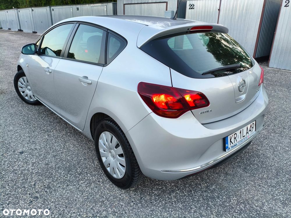Opel Astra 1.6 CDTI Enjoy - 2
