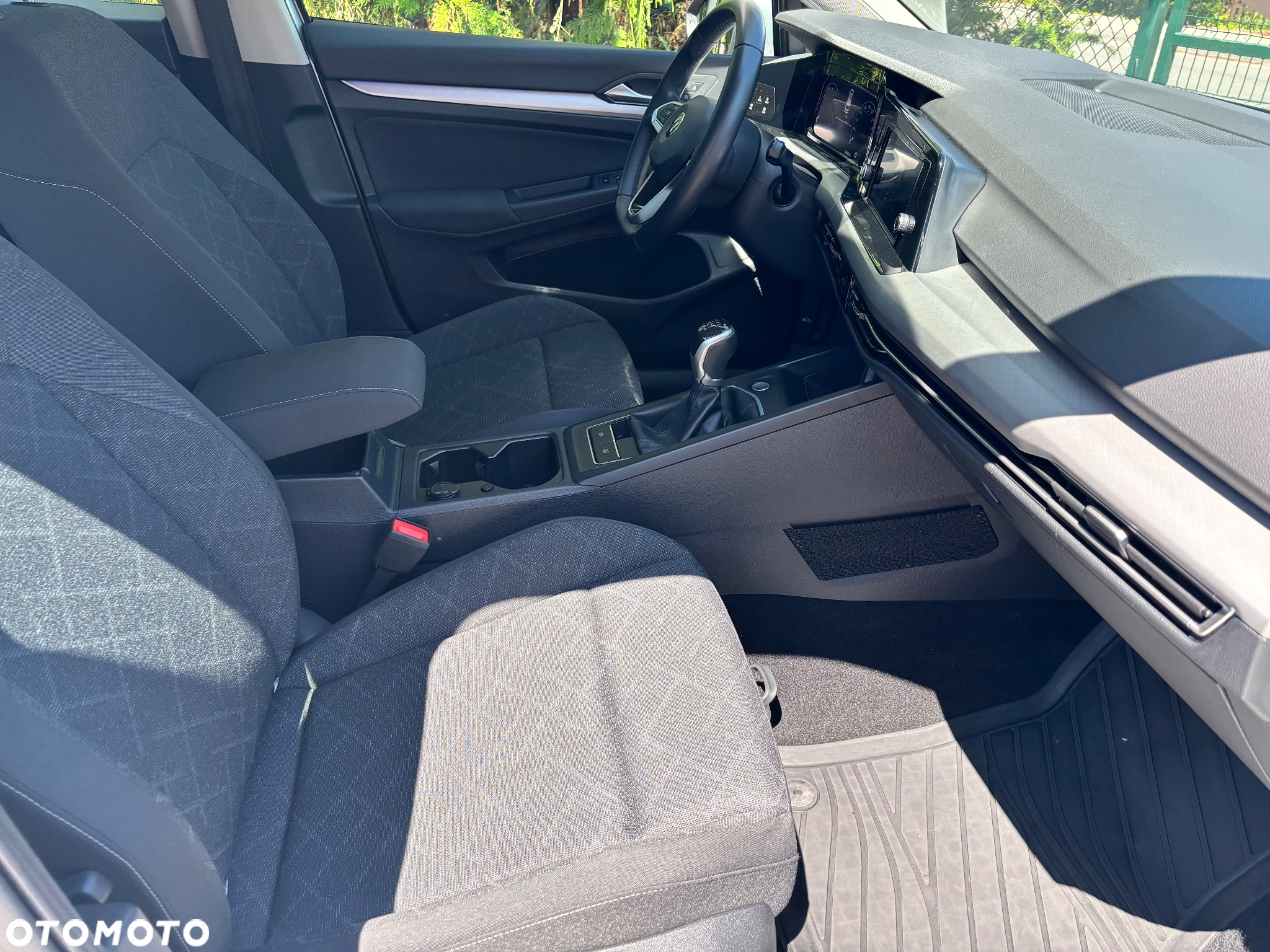 Volkswagen Golf VIII 1.5 TSI EVO Life - 17