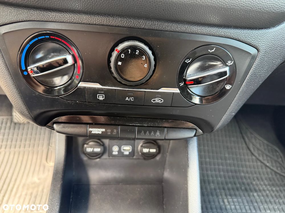 Hyundai i20 - 13
