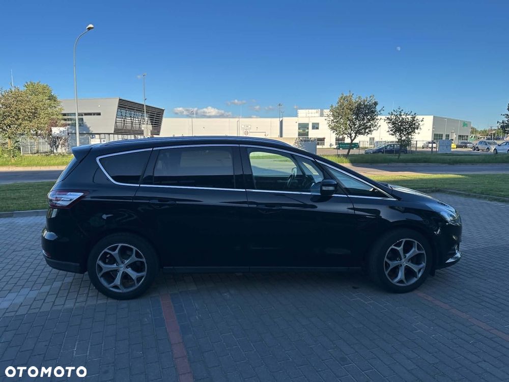 Ford S-Max 2.0 TDCi Titanium PowerShift - 6