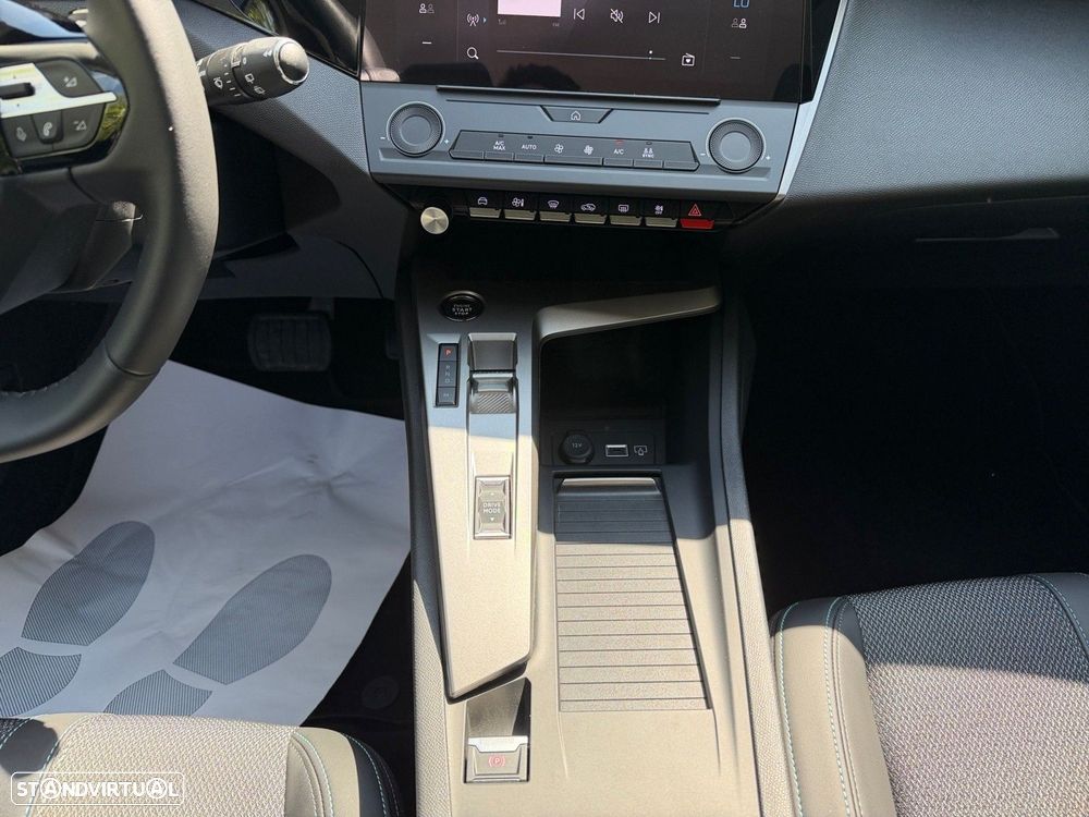 Peugeot 308 1.2 Hybrid Allure e-DCS6 - 12