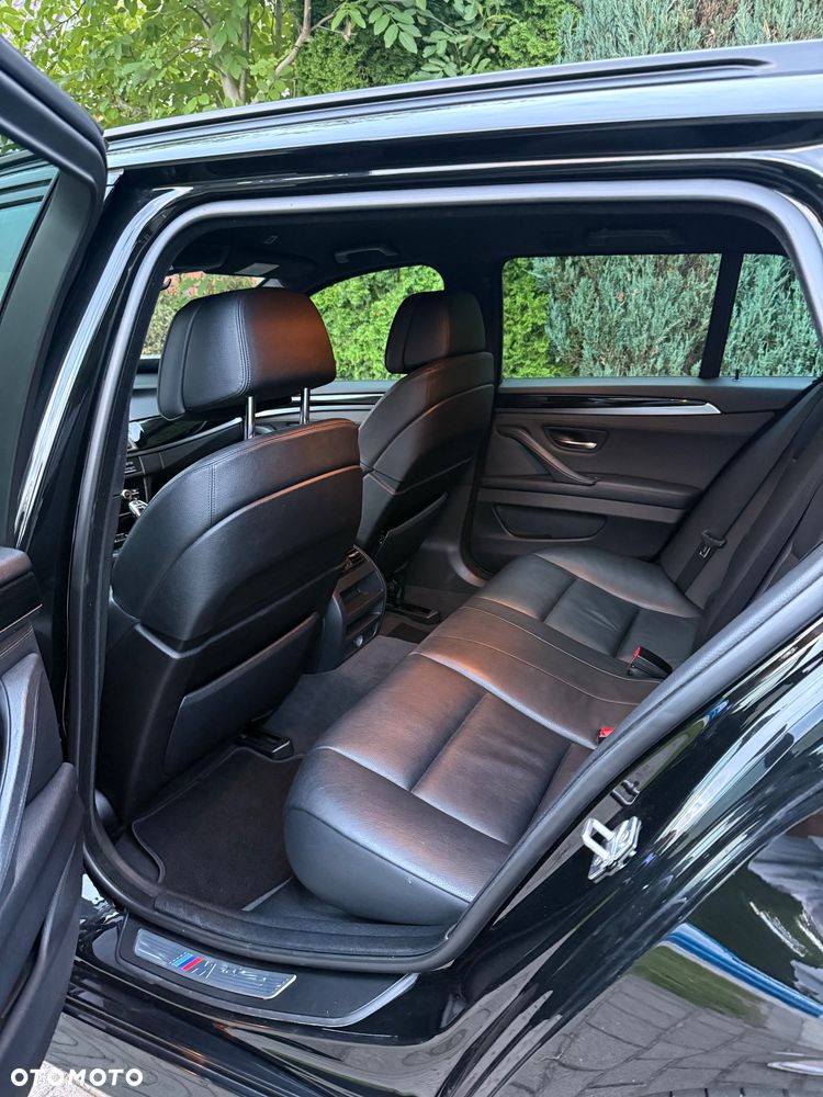 BMW Seria 5 535i xDrive - 15