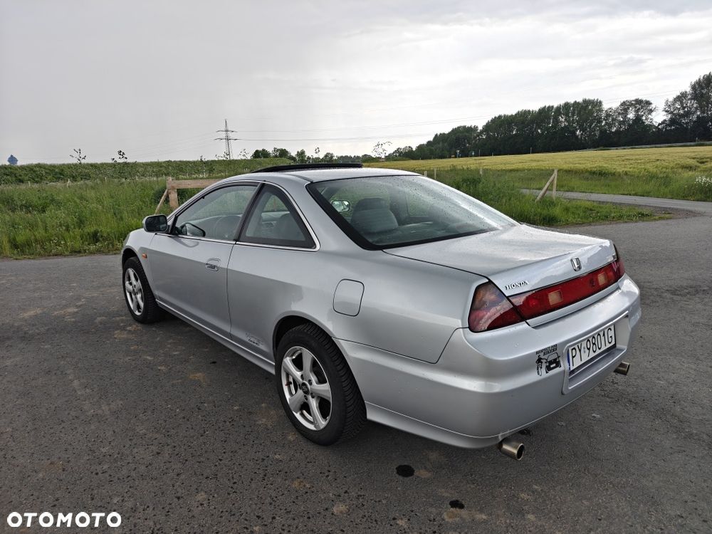 Honda Accord - 4
