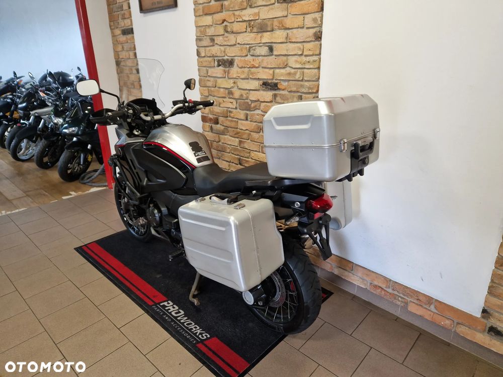 Honda VFR - 7