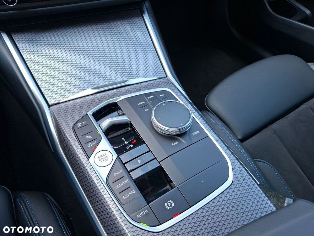 BMW Seria 3 318i M Sport - 18
