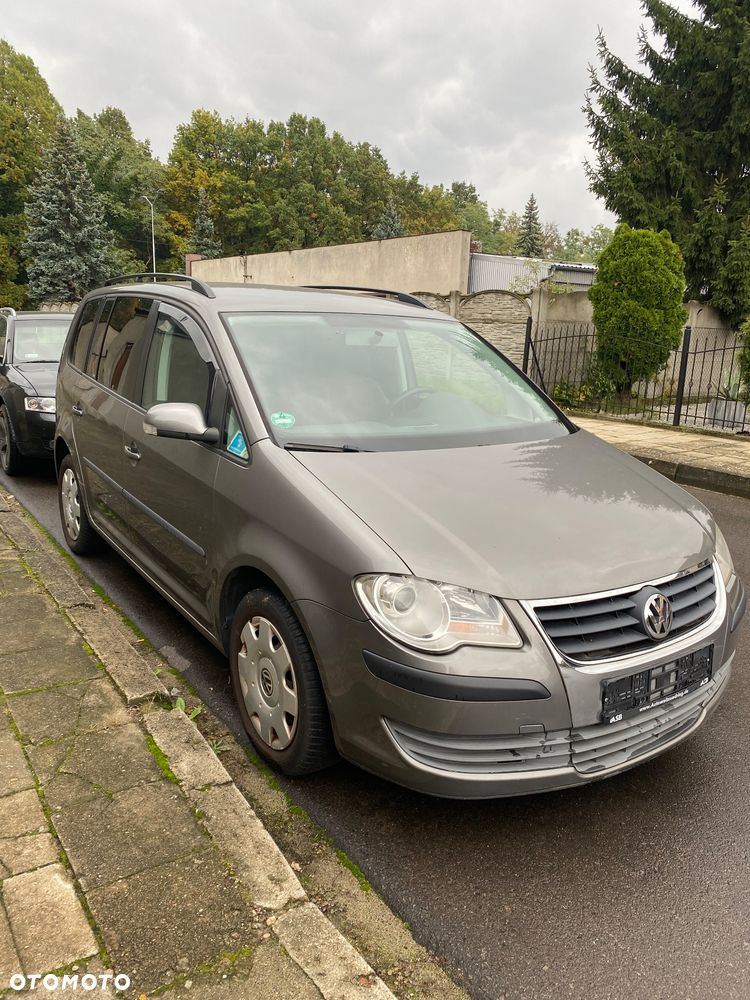 Volkswagen Touran 1.4 TSI Comfortline - 1