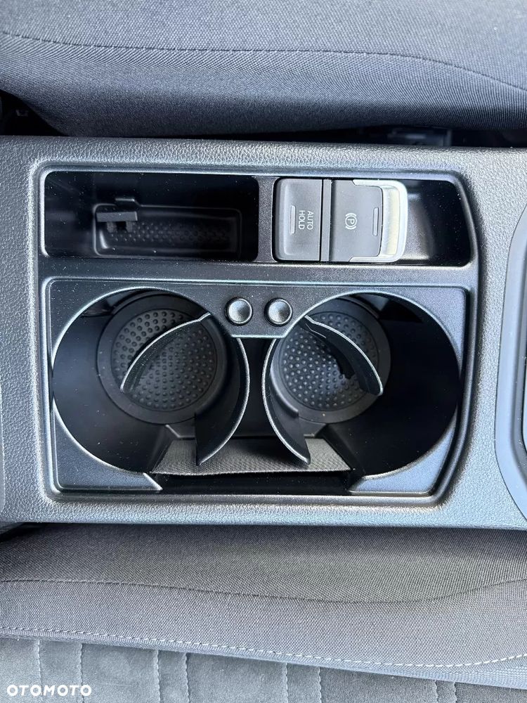 Volkswagen Touran - 19