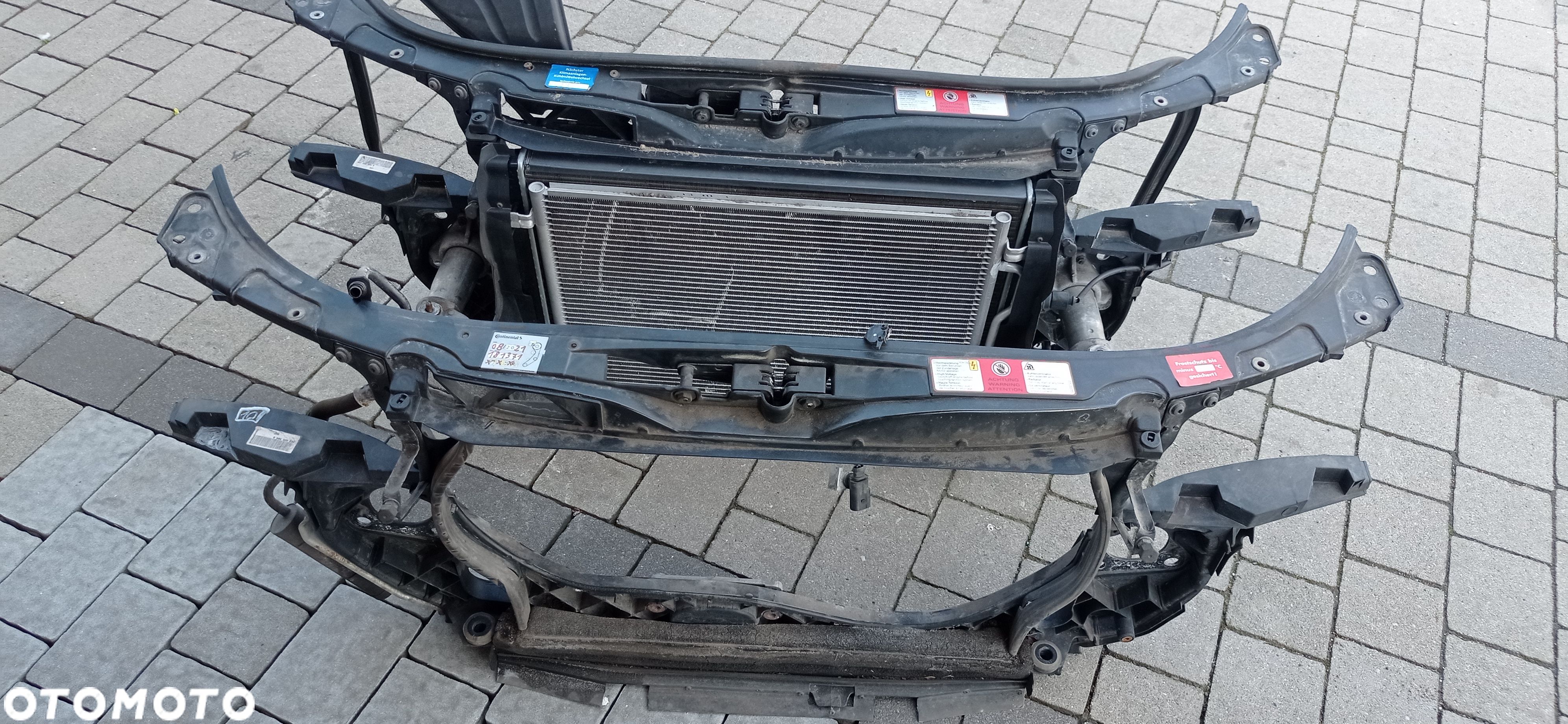 Audi A4 B6 pas przedni 20 ALT 130 KM - 1