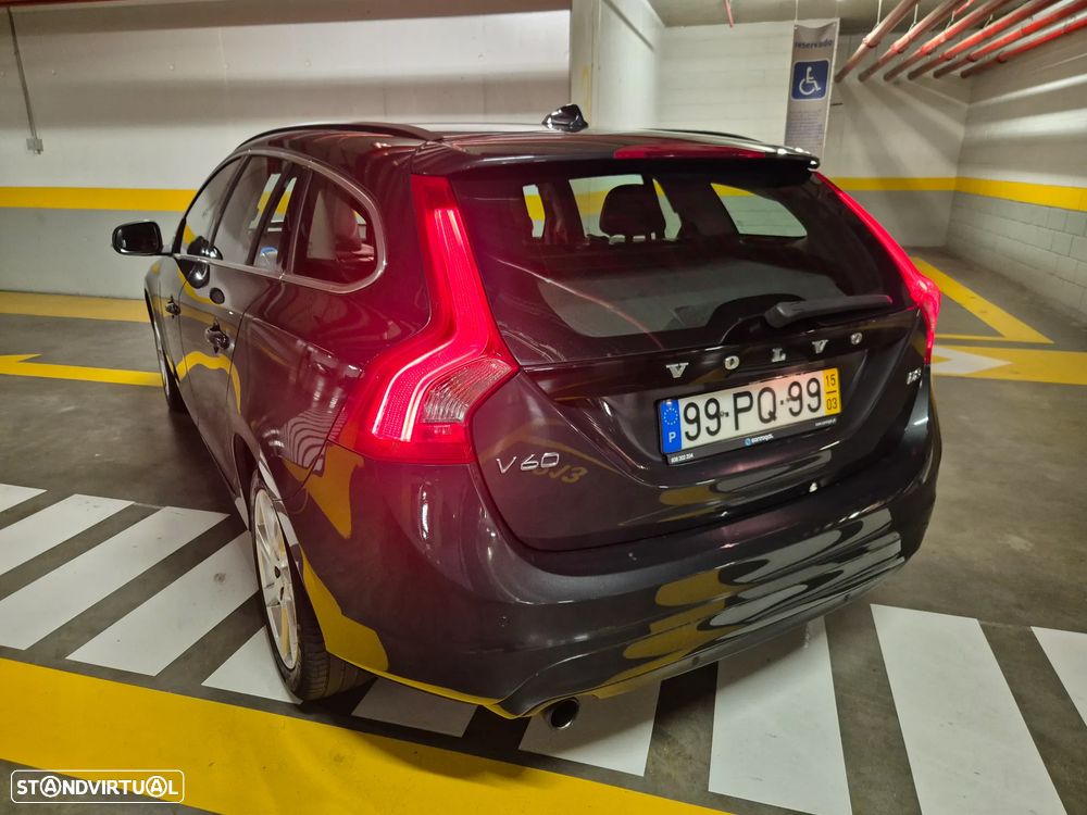 Volvo V60 1.6 D2 Momentum Eco - 15