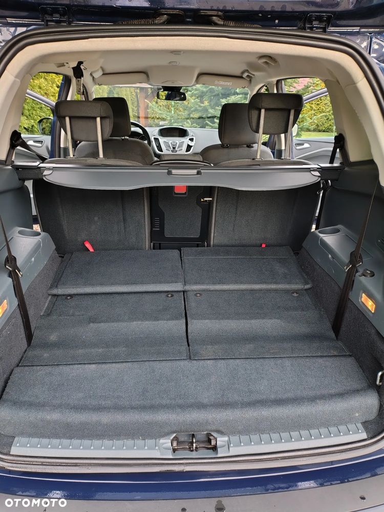 Ford Grand C-MAX - 17