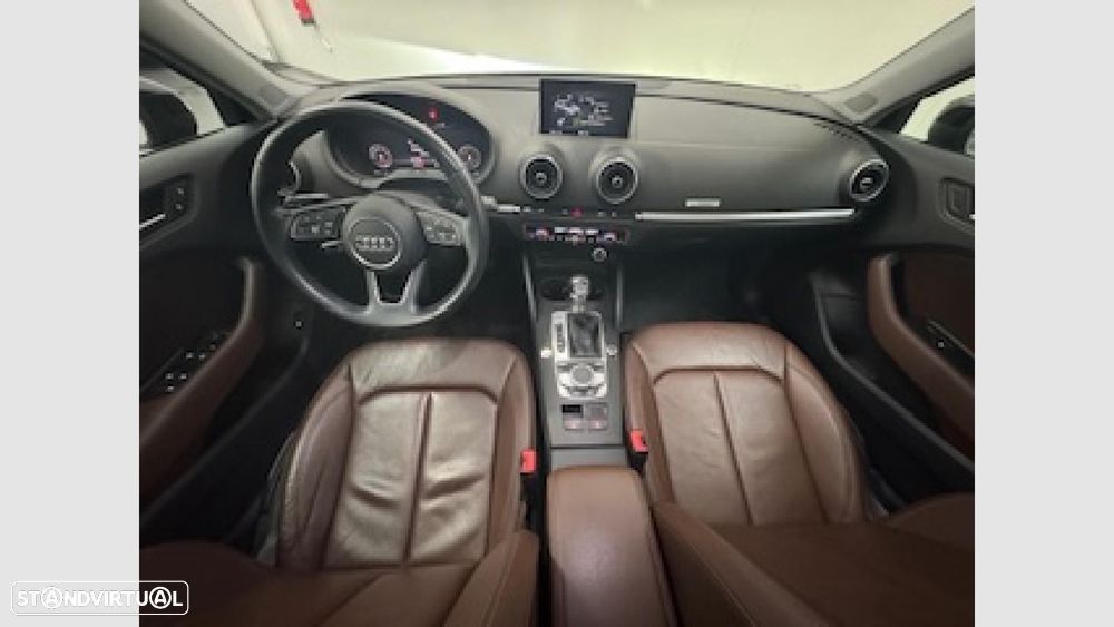 Audi A3 Sportback 40 TFSIe - 11